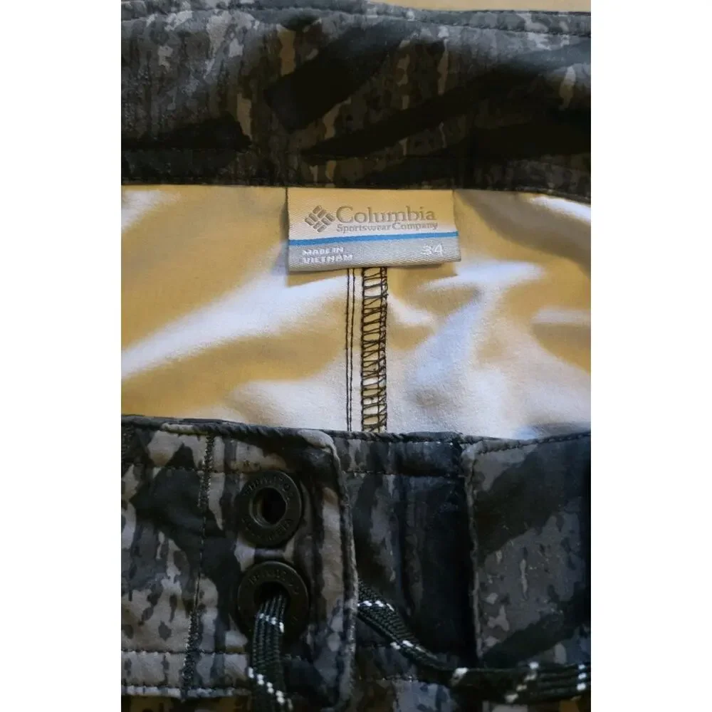 Columbia PFG Omni-Shield Board Shorts Mens 34 Black/Gray Tropical Print